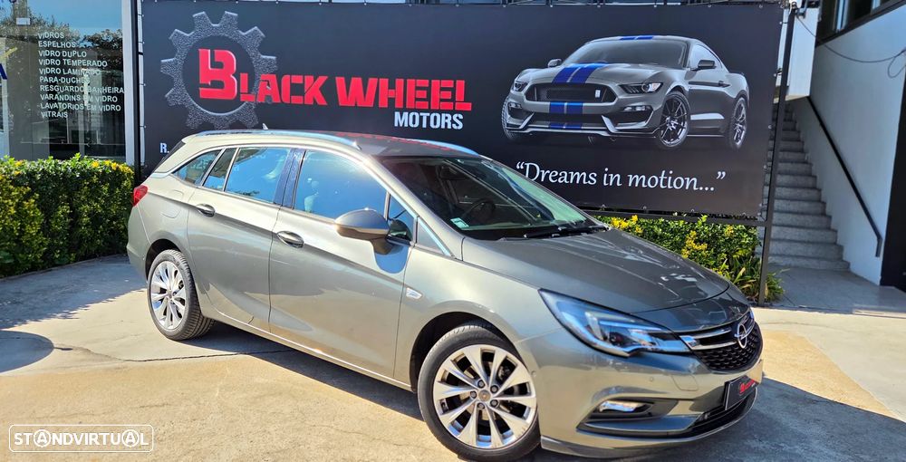 Opel Astra Sports Tourer - 4
