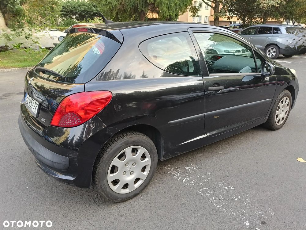 Peugeot 207 - 3