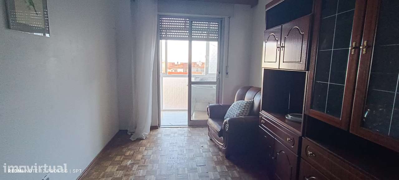 Forte da Casa T2 com varandas e cozinha separada/mobilada - Grande imagem: 3/11
