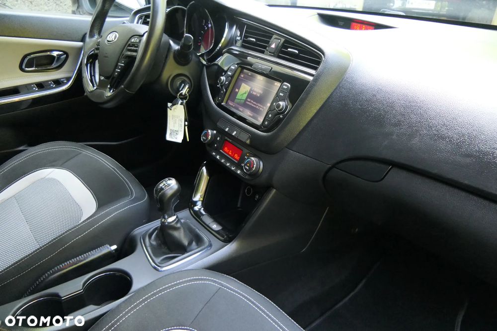Kia Ceed 1.6 GDI L - 20
