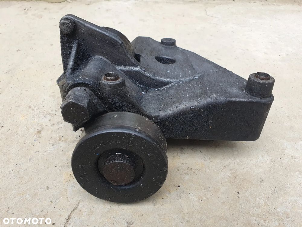 BMW E39 E46 2.0D ŁAPA WSPORNIK MOCOWANIE KOMPRESORA SPRĘŻARKI 2247388 - 1