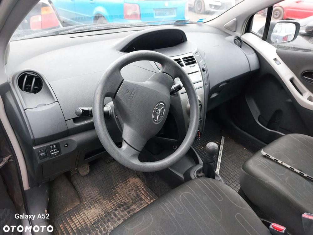 Zderzak TOYOTA YARIS 2 LIFT 1,0B 09R. maska,lampy,drzwi,klapa..... - 5