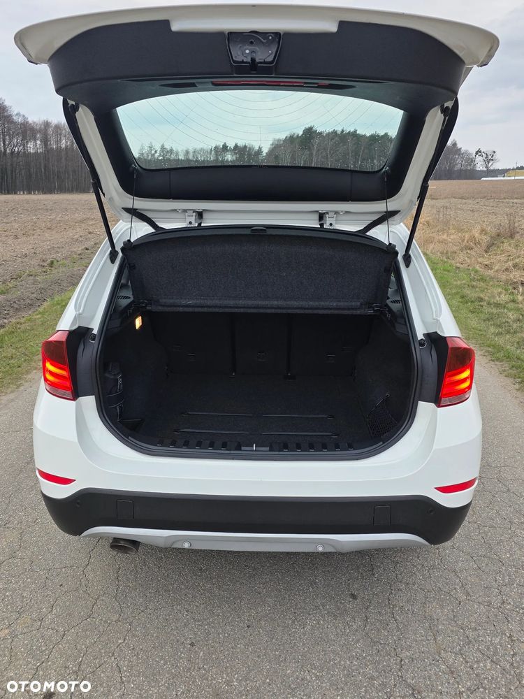 BMW X1 sDrive18d xLine - 10