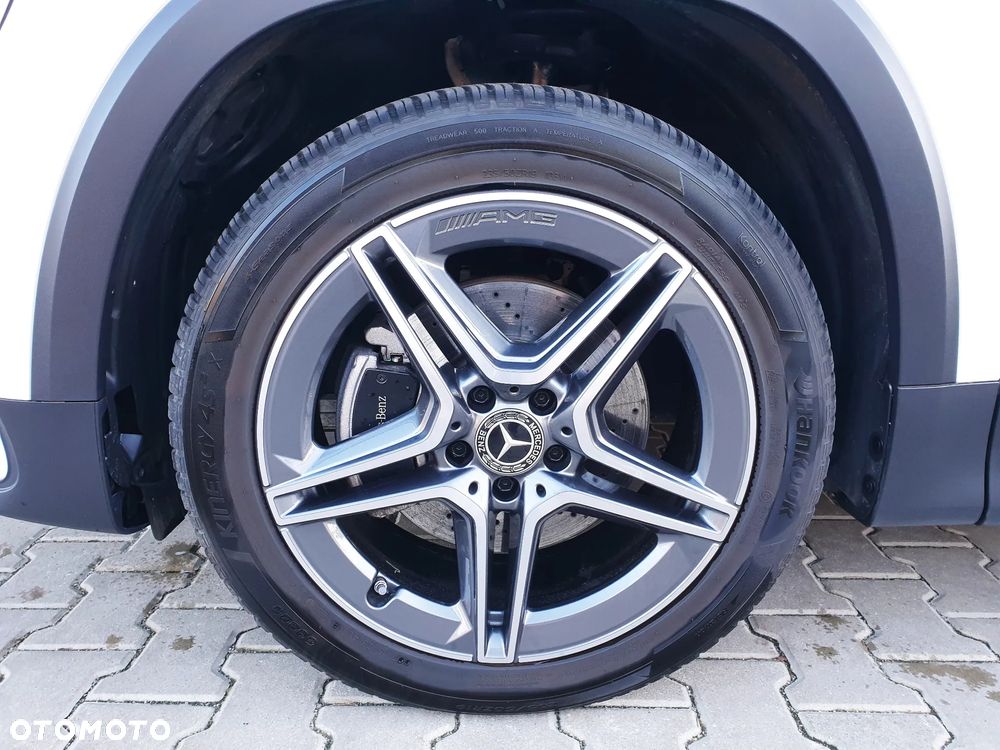 Mercedes-Benz GLB 200 d AMG Line 8G-DCT - 23