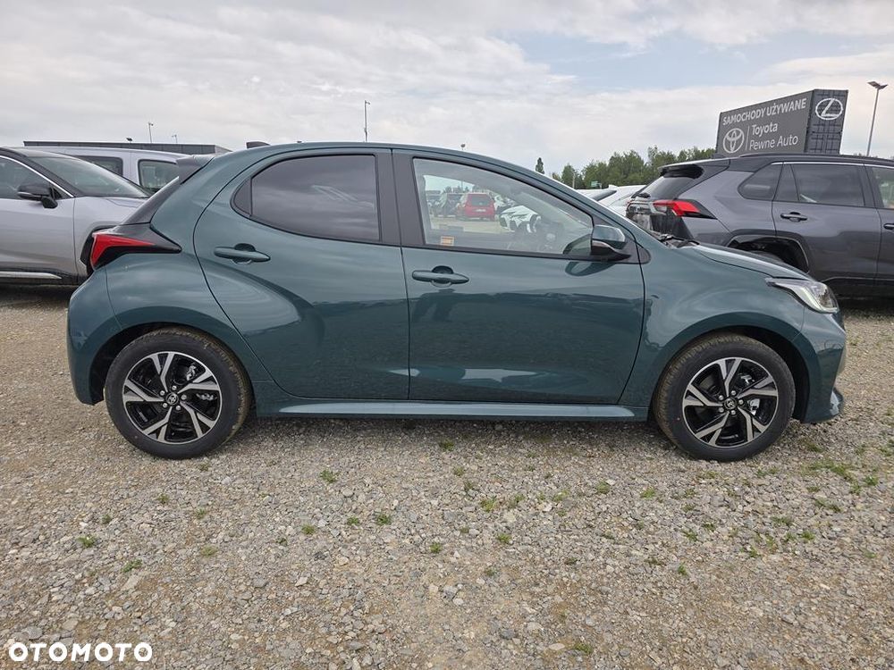 Toyota Yaris - 4