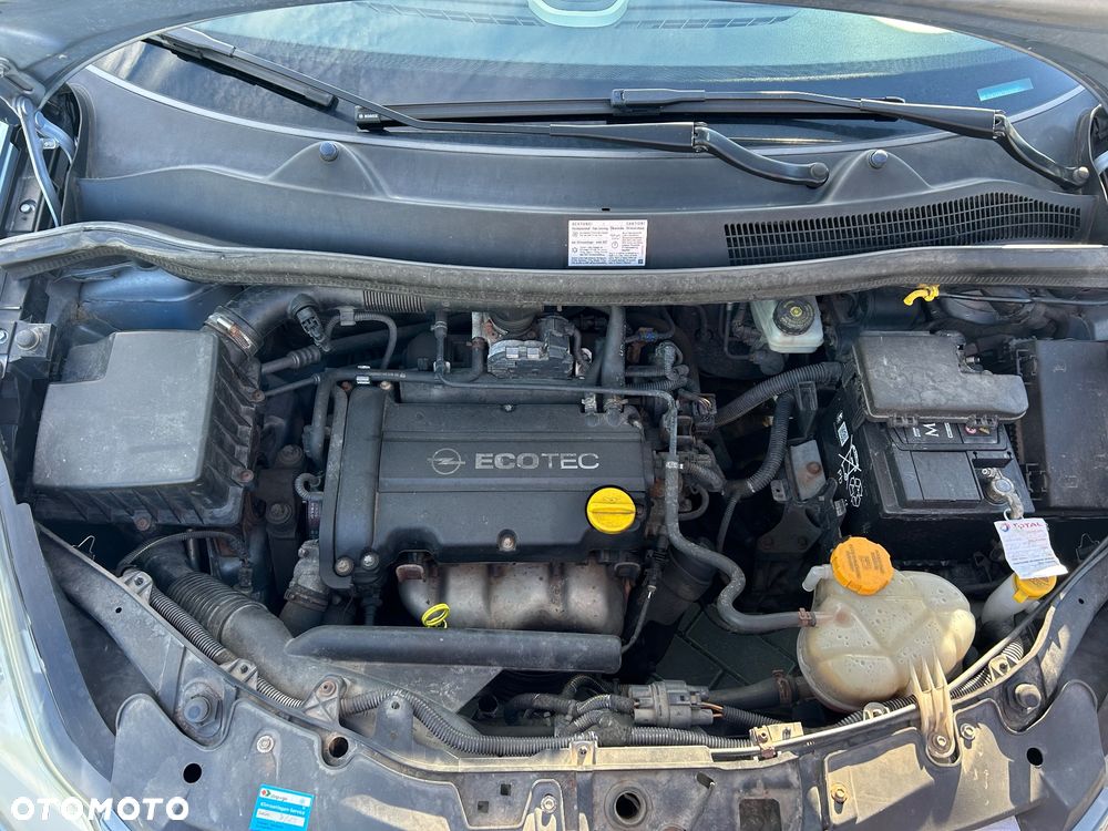 Opel Corsa 1.2 16V - 10