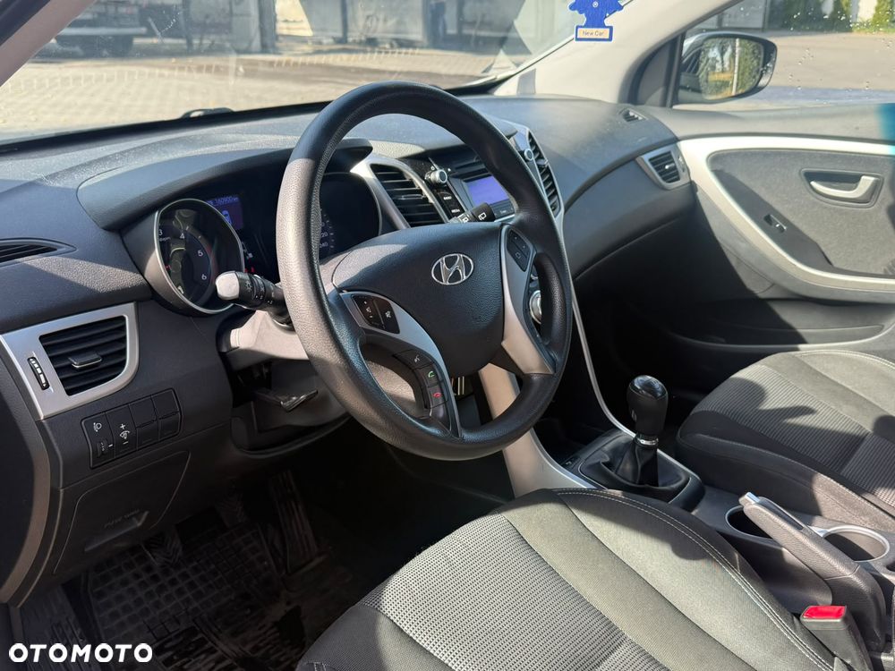 Hyundai i30 1.4 CRDi Classic + - 11