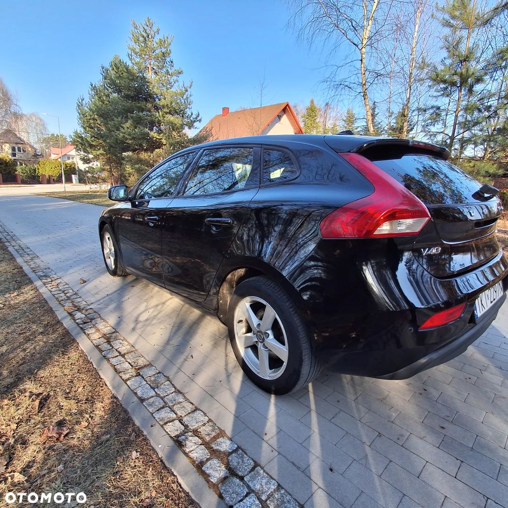 Volvo V40 D2 - 4