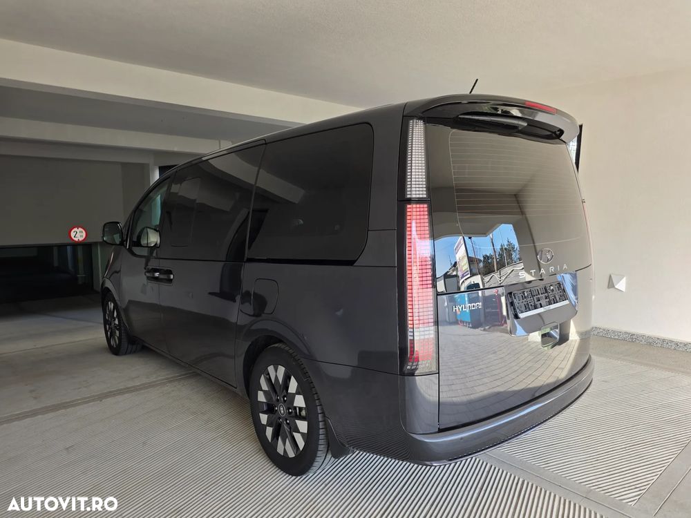 Hyundai Staria 2.2 CRDi Allrad Signature - 24