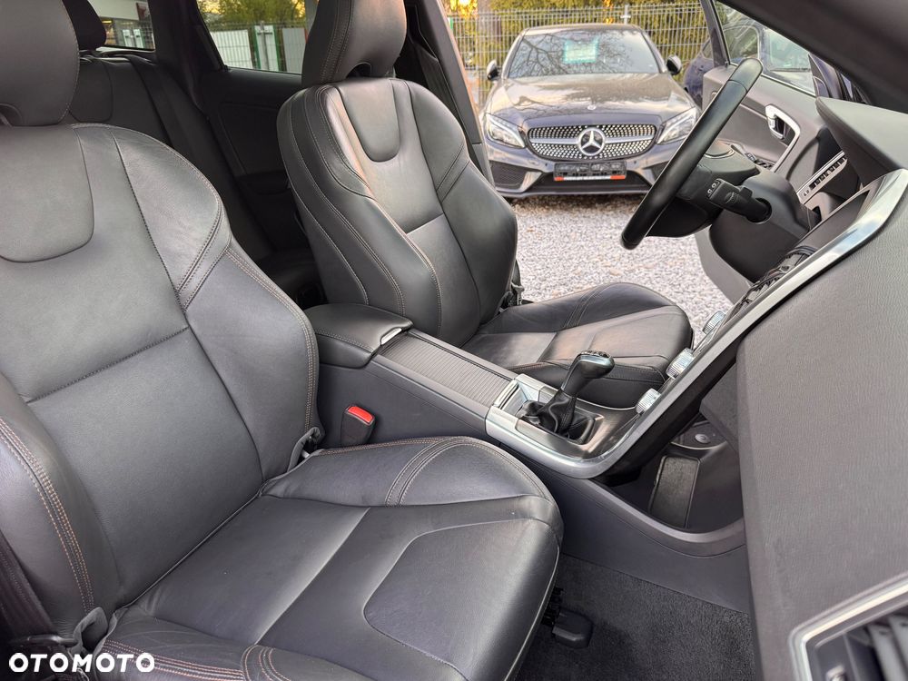 Volvo XC 60 D4 Summum - 25