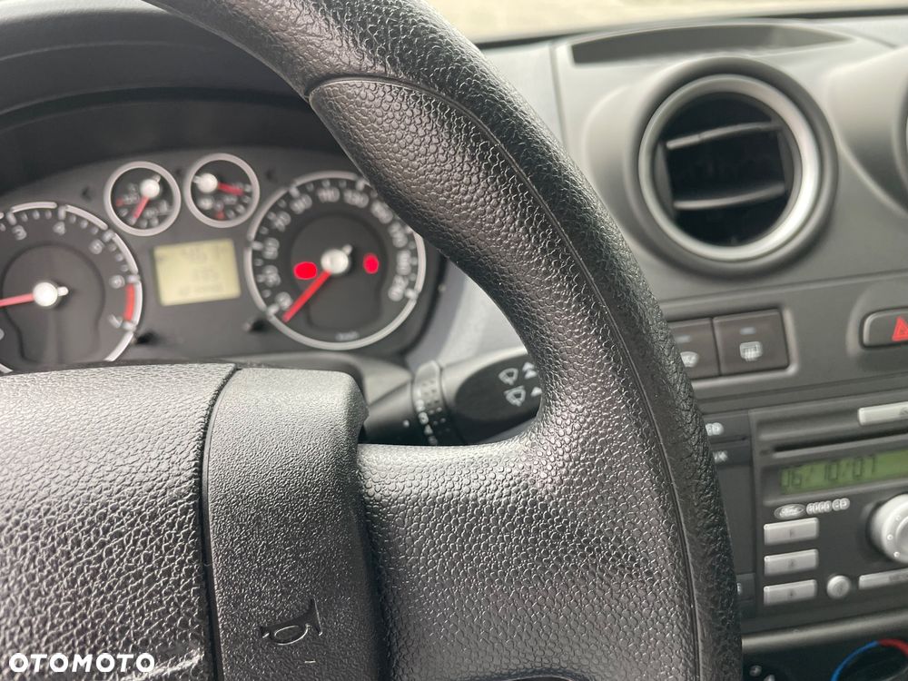 Ford Fiesta 1.3 Ambiente - 10