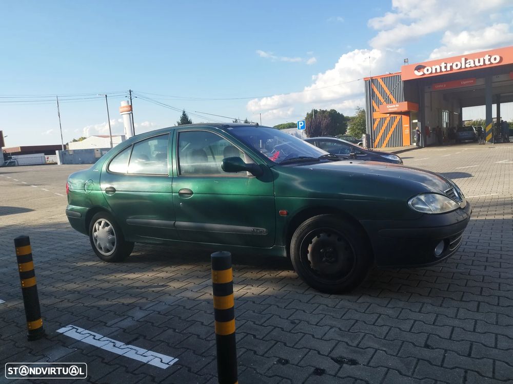 Renault Mégane Classic 1.9 dTI RXE AC - 2