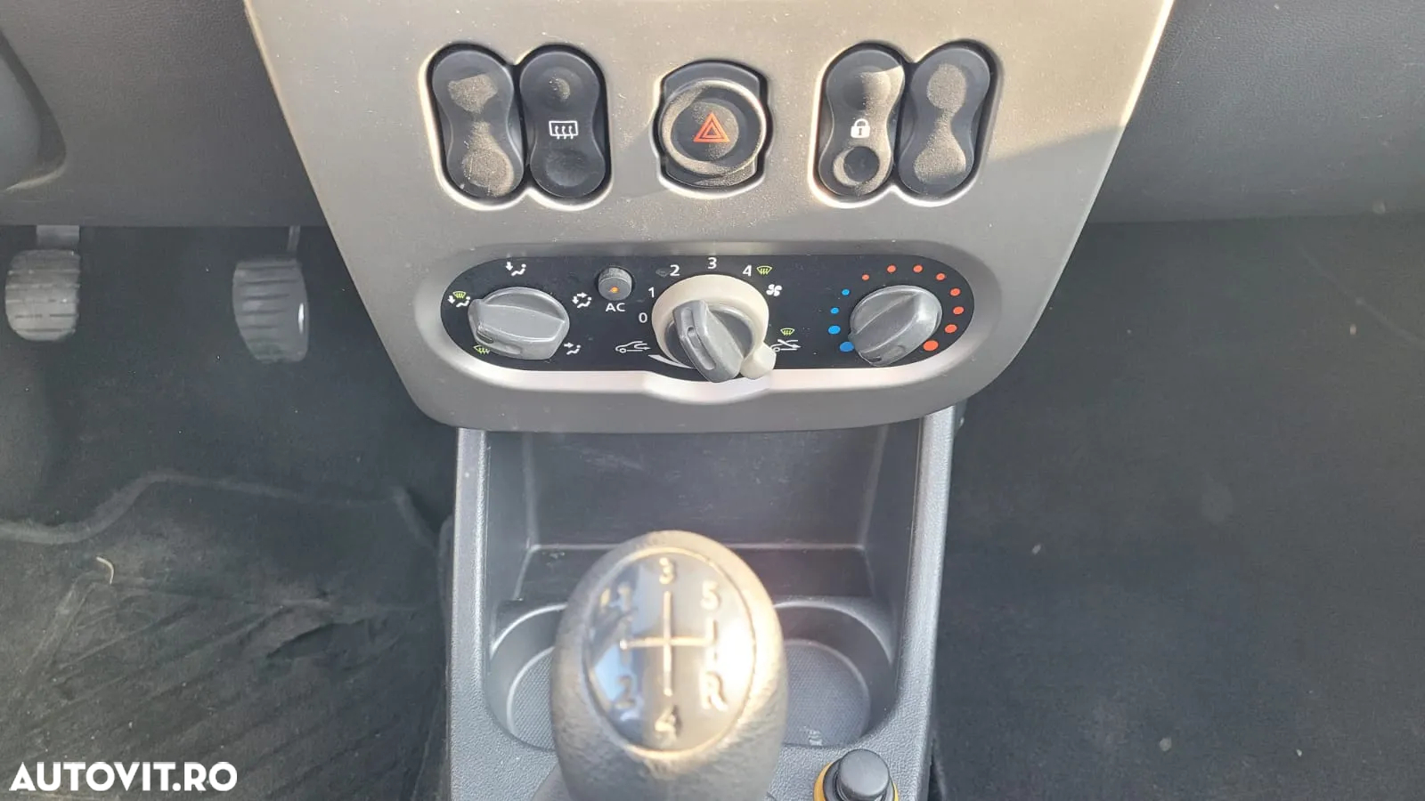 Dacia Sandero 1.2 16V - 7