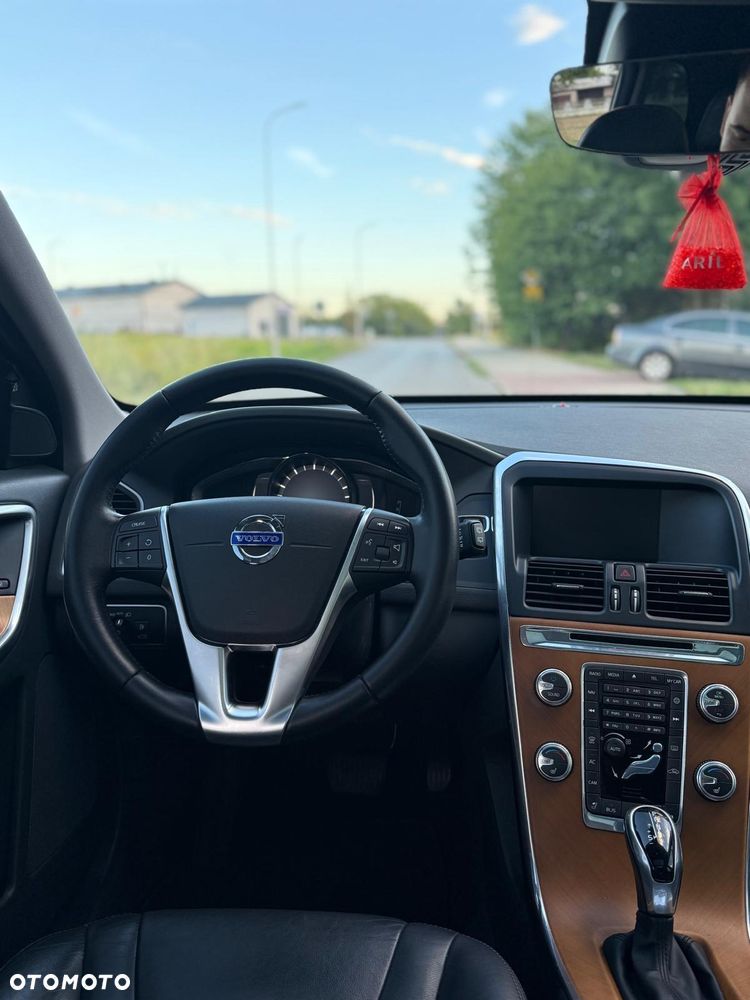 Volvo XC 60 T6 AWD Geartronic Linje Inscription - 8