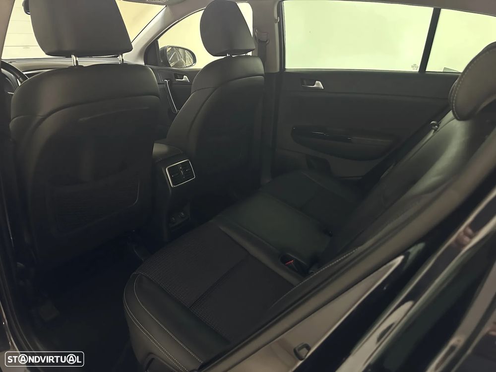 Kia Sportage - 23