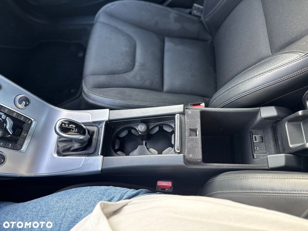 Volvo S60 D4 Drive-E Momentum - 23