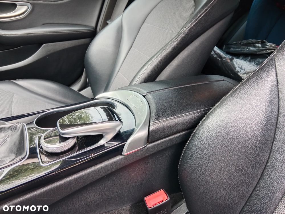 Mercedes-Benz Klasa C 200 (BlueTEC) d Avantgarde - 21