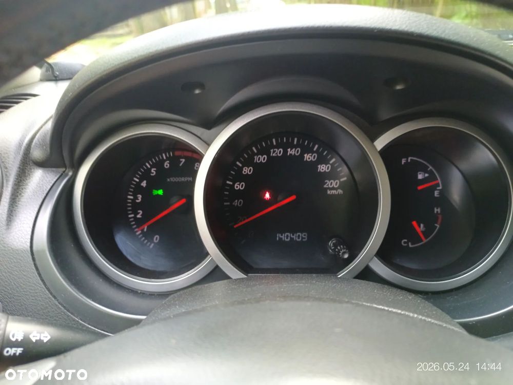 Suzuki Grand Vitara 2.0 - 12