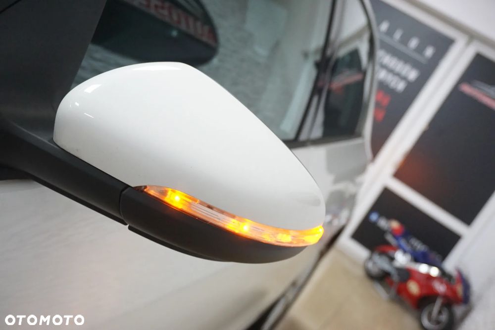 Volkswagen Golf 1.6 Highline - 13