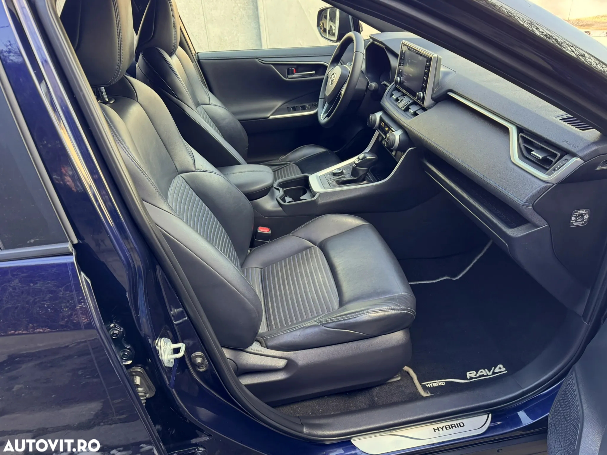 Toyota RAV4 2.5 4x4 Hybrid Style Selection - 25