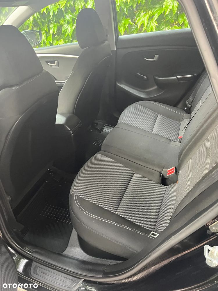 Hyundai i30 1.6 CRDi Comfort - 10