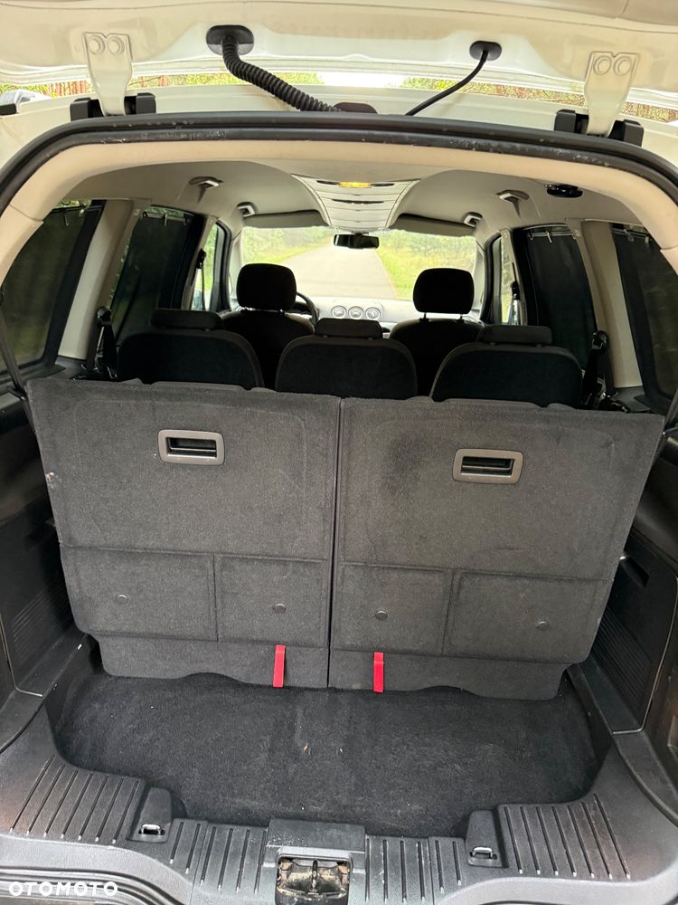 Ford Galaxy 2.0 TDCi Titanium - 32
