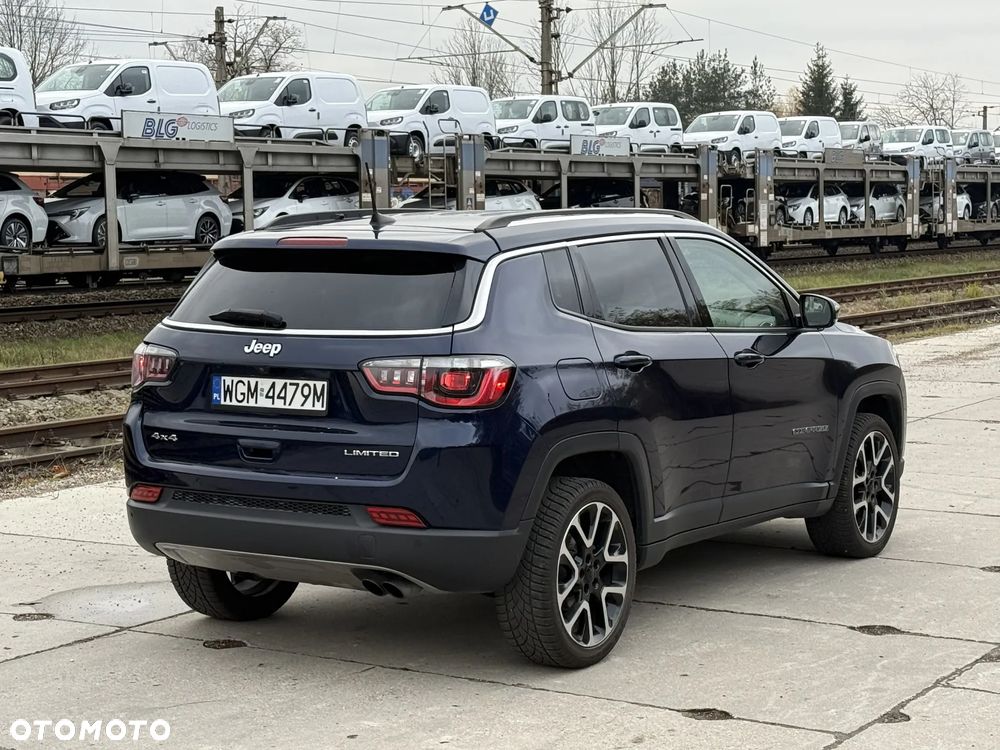 Jeep Compass - 10