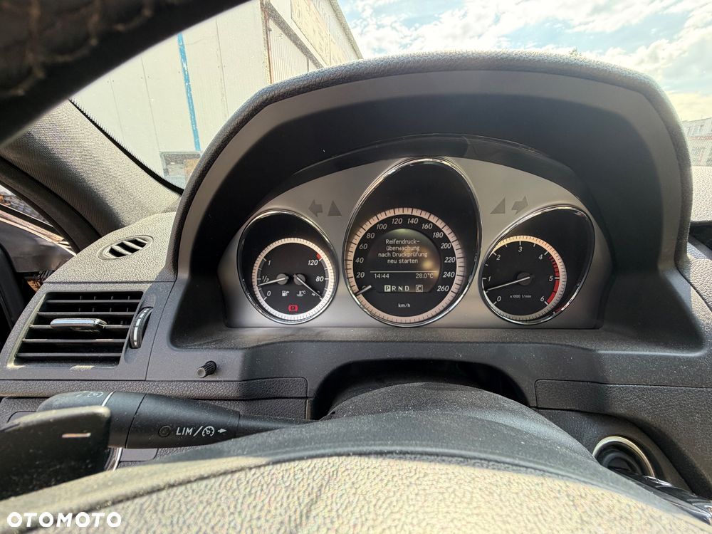 Mercedes-Benz Klasa C 350 CDI BlueEff Avantgarde 4-Matic - 8