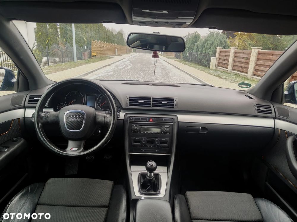 Audi A4 Limousine 2.0 TDI DPF - 33