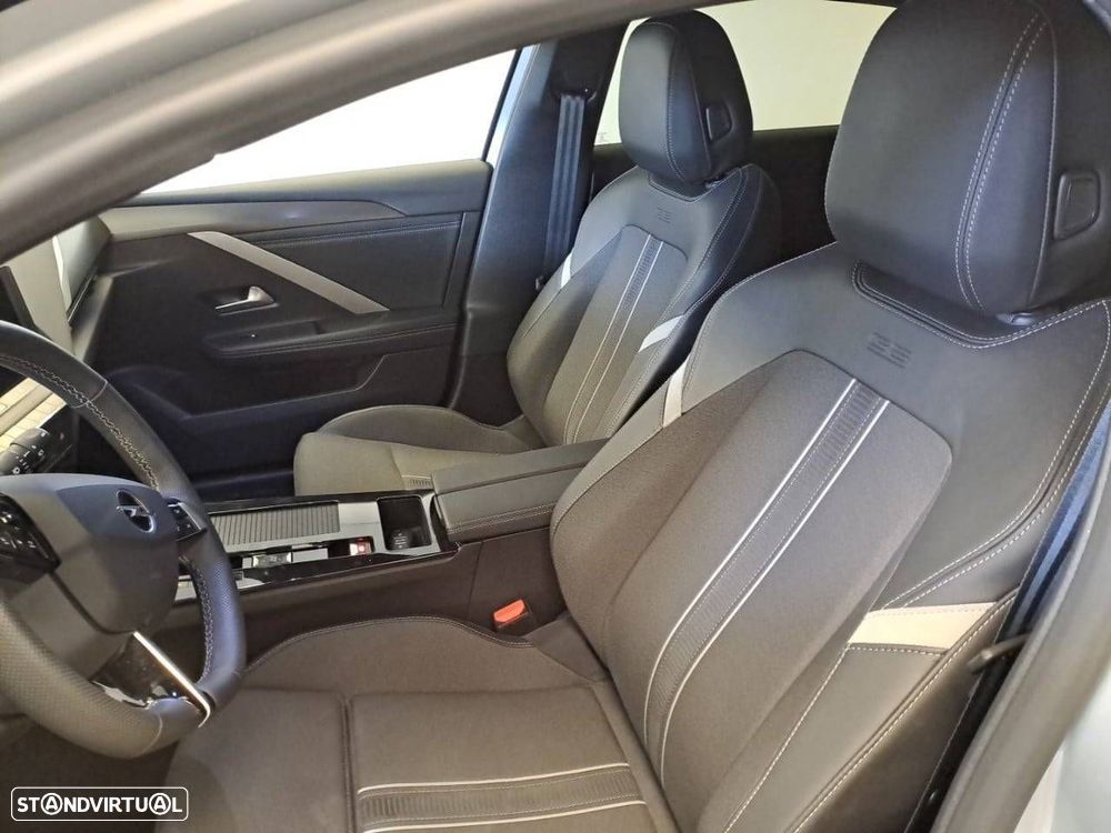 Opel Astra 1.2 T GS Aut. - 9