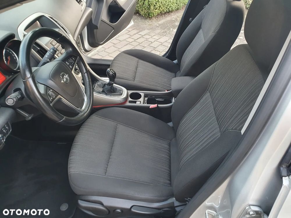 Opel Astra 1.4 Turbo - 13