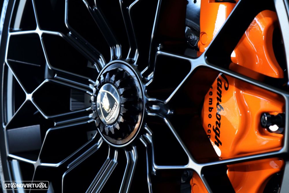 Lamborghini Huracán STO - 33