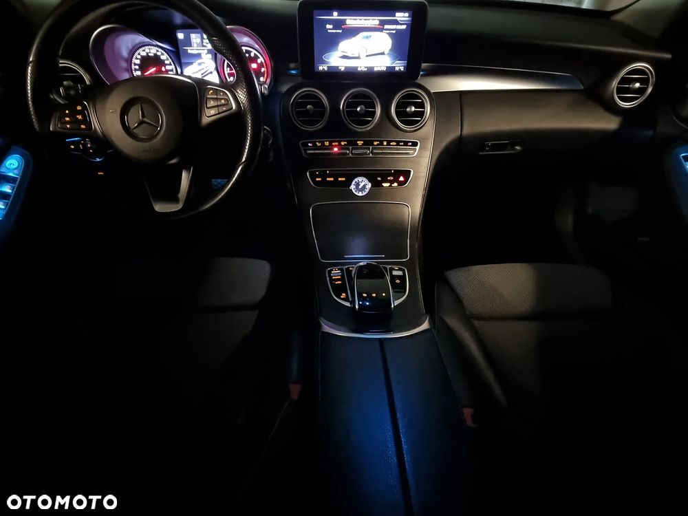 Mercedes-Benz Klasa C 350 e 7G-TRONIC Avantgarde - 32