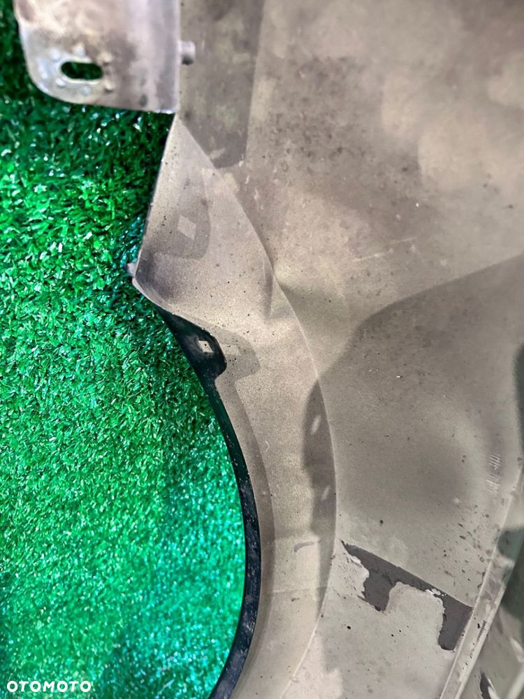 BŁOTNIK PRZEDNI PRAWY SKODA SUPERB III - 4