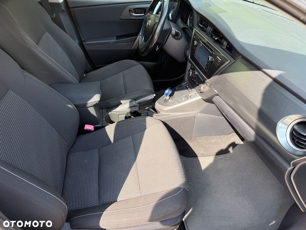 Toyota Auris Hybrid 135 Premium - 8