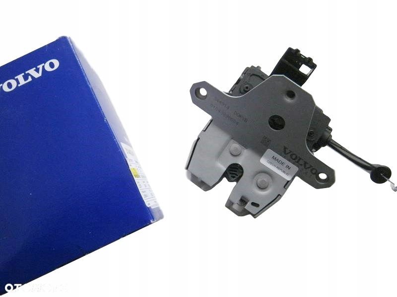 VOLVO S60 zamek tylnej klapy bagaznika OE 31440241 - 1