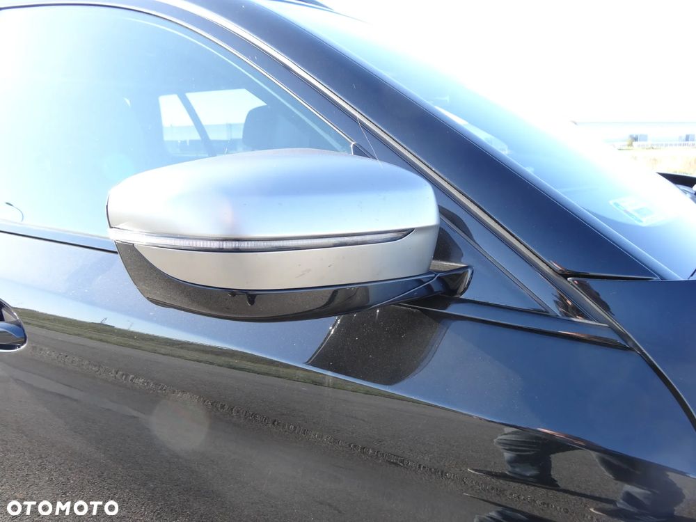 BMW Seria 5 M550d xDrive Touring - 37