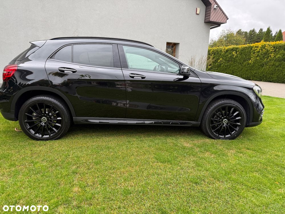 Mercedes-Benz GLA 200 7G-DCT AMG Line - 8