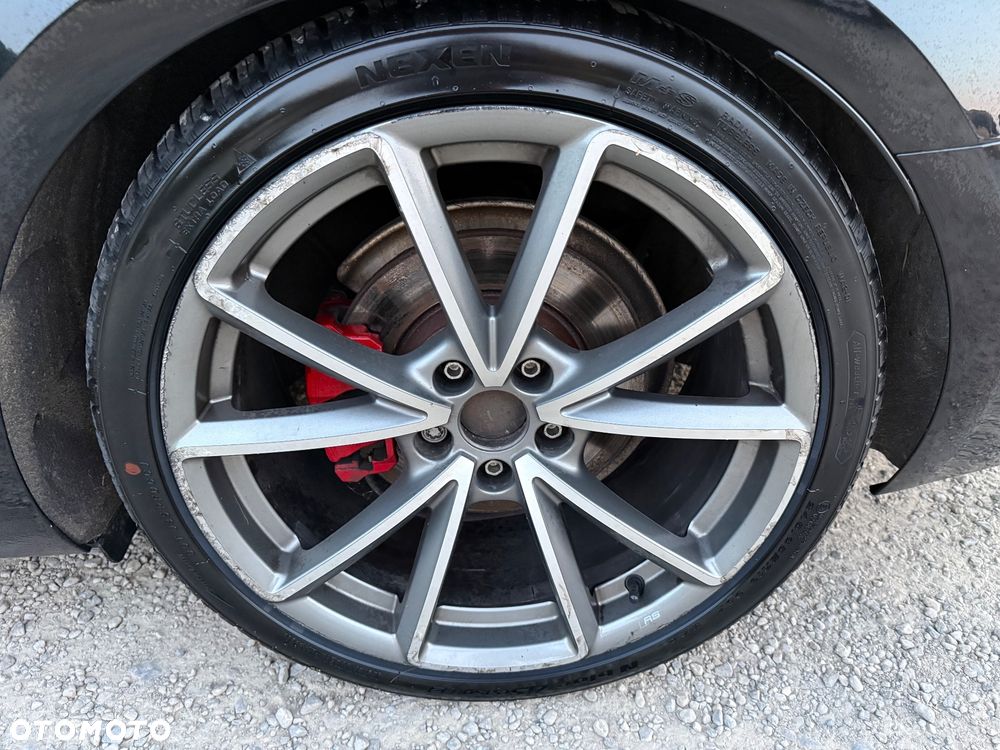 Audi A4 Avant 2.0 TDI ultra S tronic sport - 33