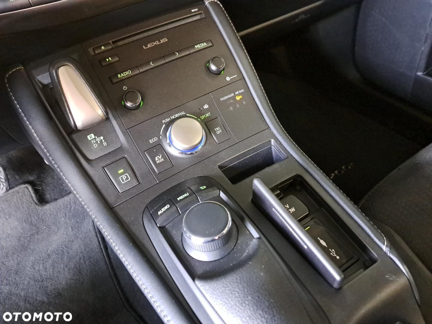 Lexus CT - 25