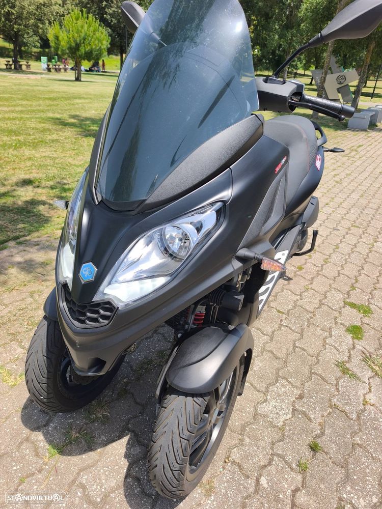Piaggio MP3 300 Hpe - 10
