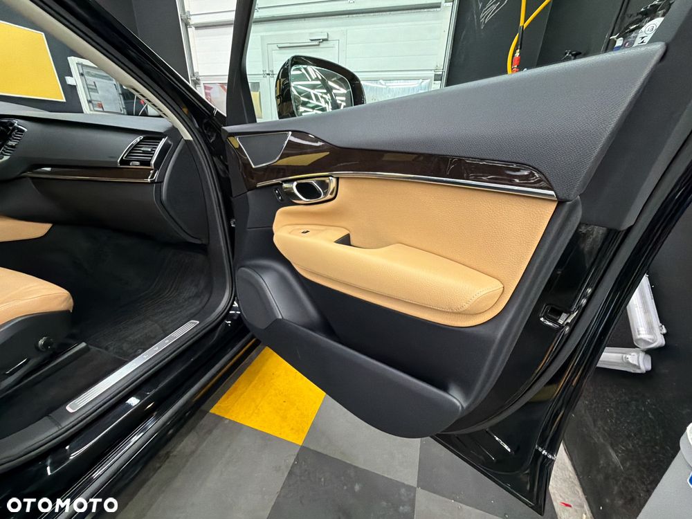 Volvo XC 90 T6 AWD Momentum 7os - 19