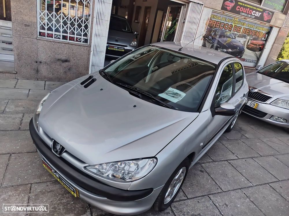Peugeot 206 1.4 XT — fotografia 5
