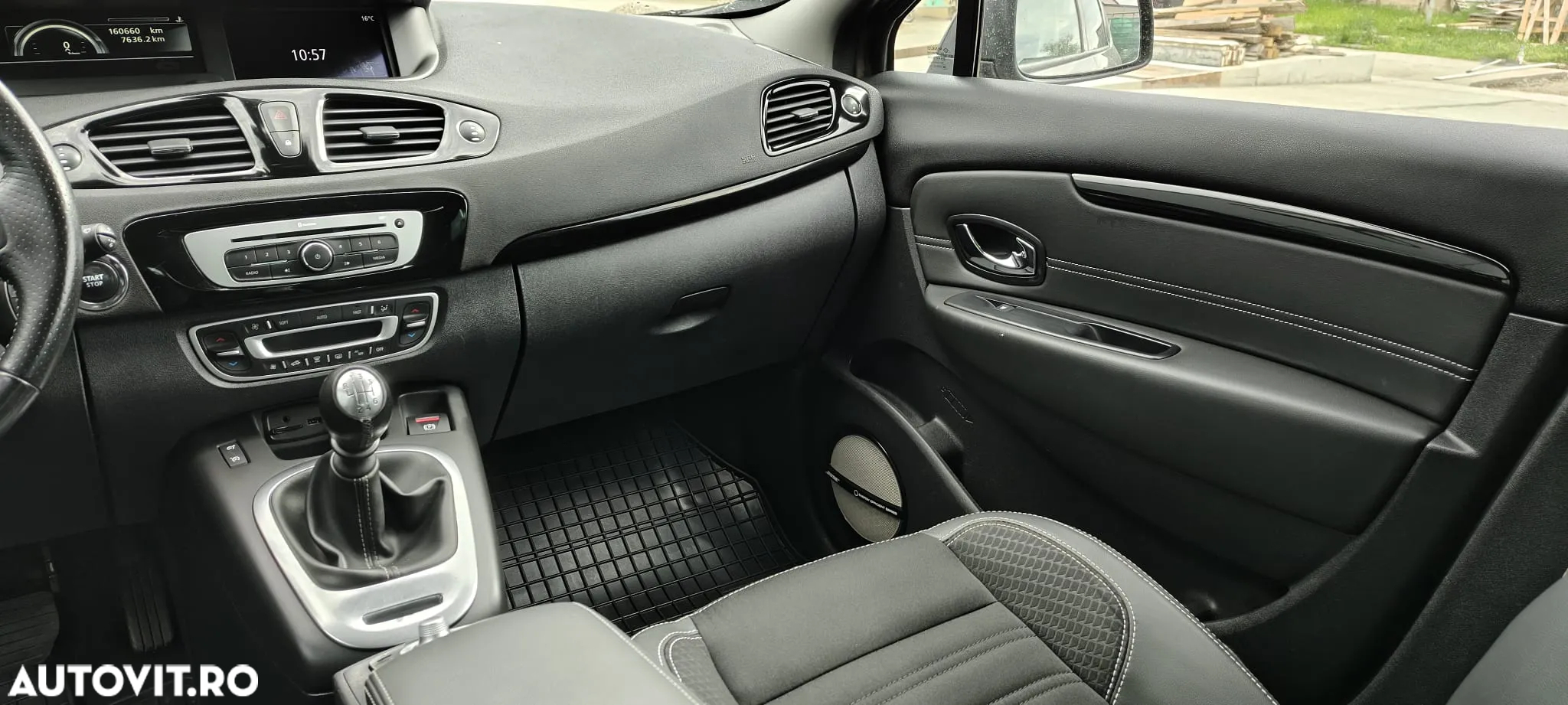 Renault Scenic ENERGY TCe 130 BOSE EDITION - 11