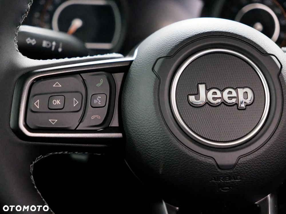 Jeep Wrangler - 21