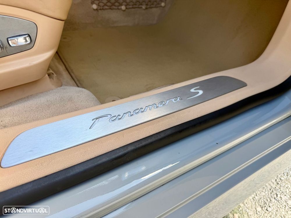 Porsche Panamera S Hybrid - 11