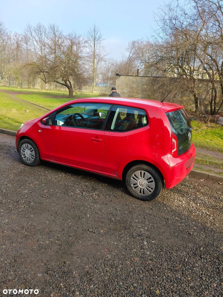 Volkswagen up! 2015