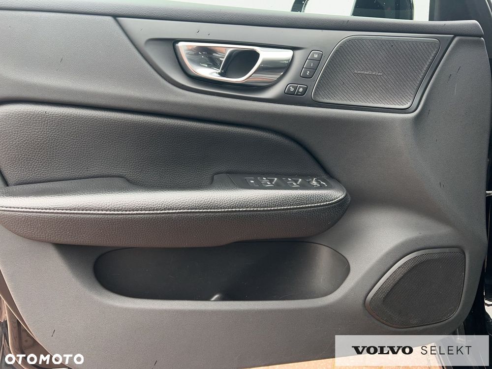 Volvo S60 T5 AWD R-Design - 25