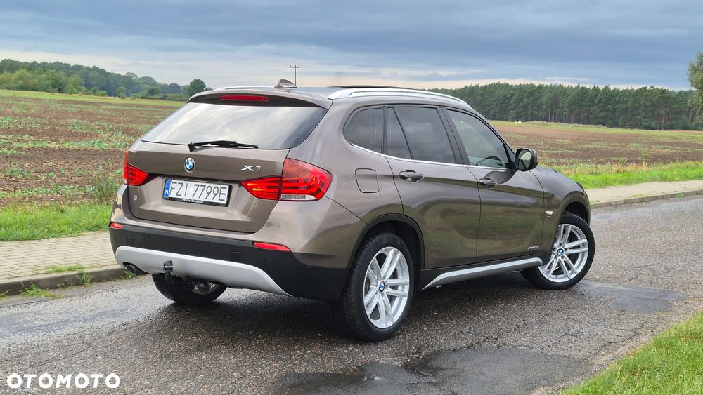 BMW X1 - 11