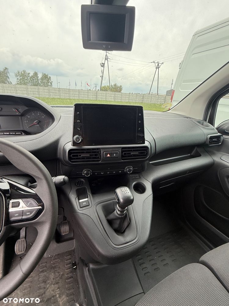 Peugeot PARTNER L1H1 3 MIEJSCA 100KM, klima,kamera, nawigacja, tempomat, sensory - 9